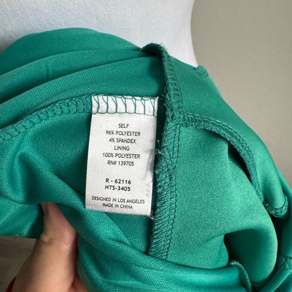 Honey and Rosie Green V-Neck Fit & Flare Double Hem Dress Womens M Formal - Picture 6 of 6